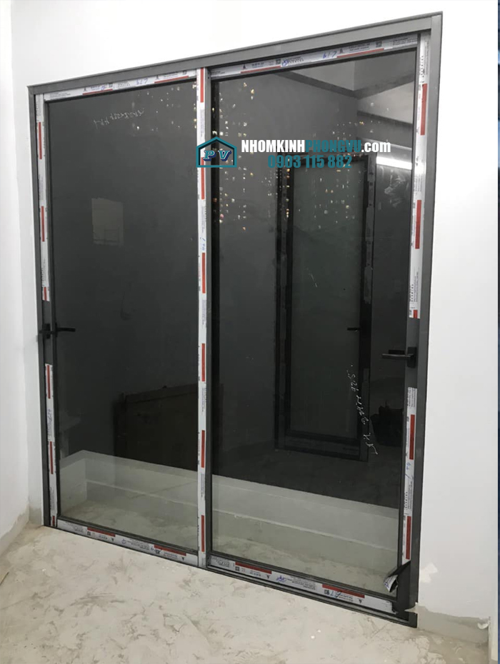 mẫu cửa đi nhôm xingfa 2 cánh