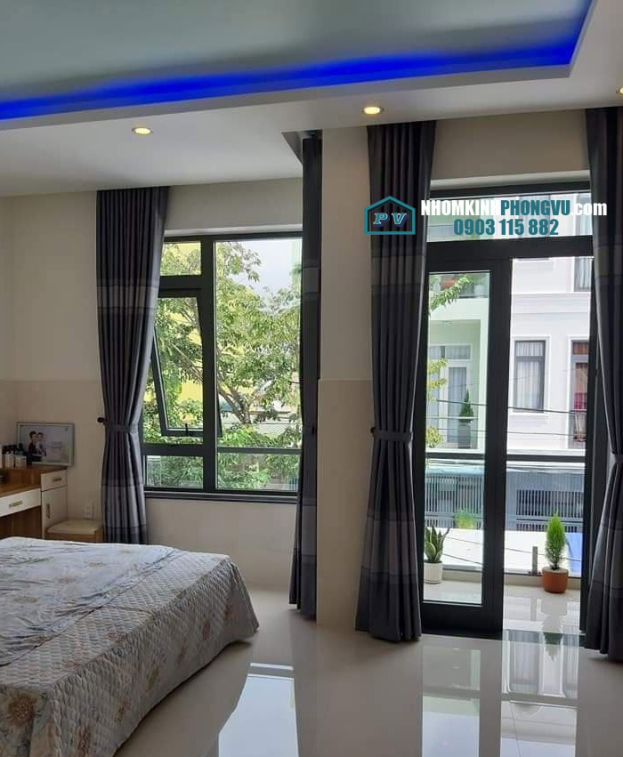 mẫu cửa đi nhôm xingfa 2 cánh