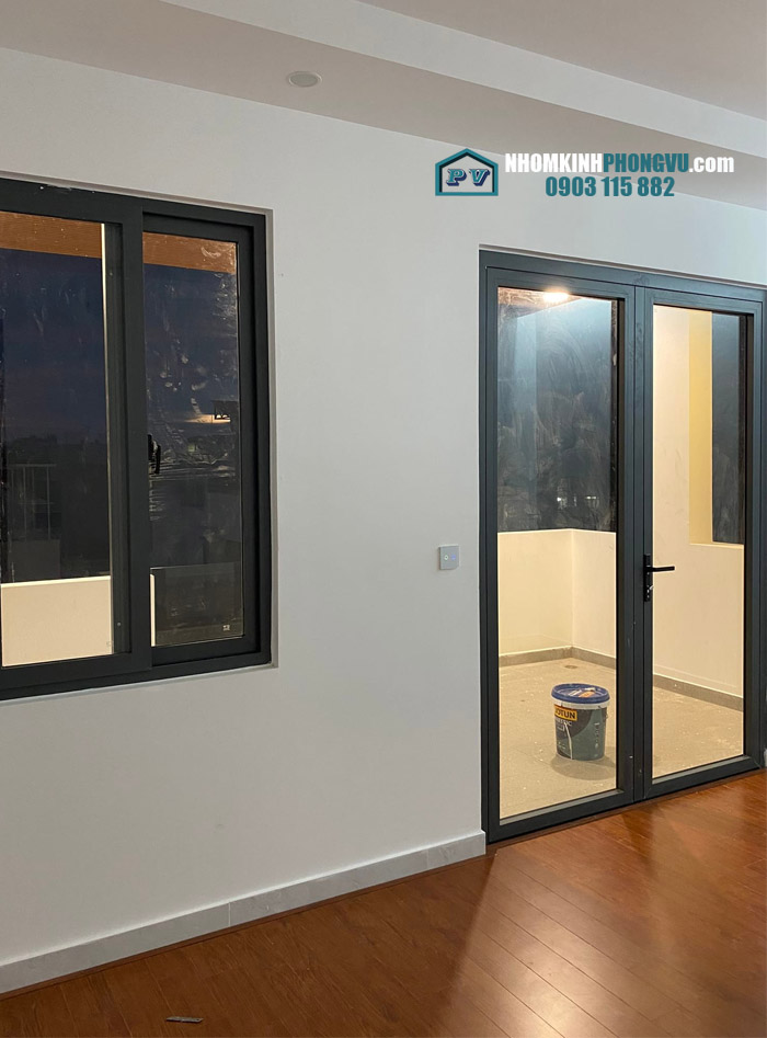 mẫu cửa đi nhôm xingfa 2 cánh