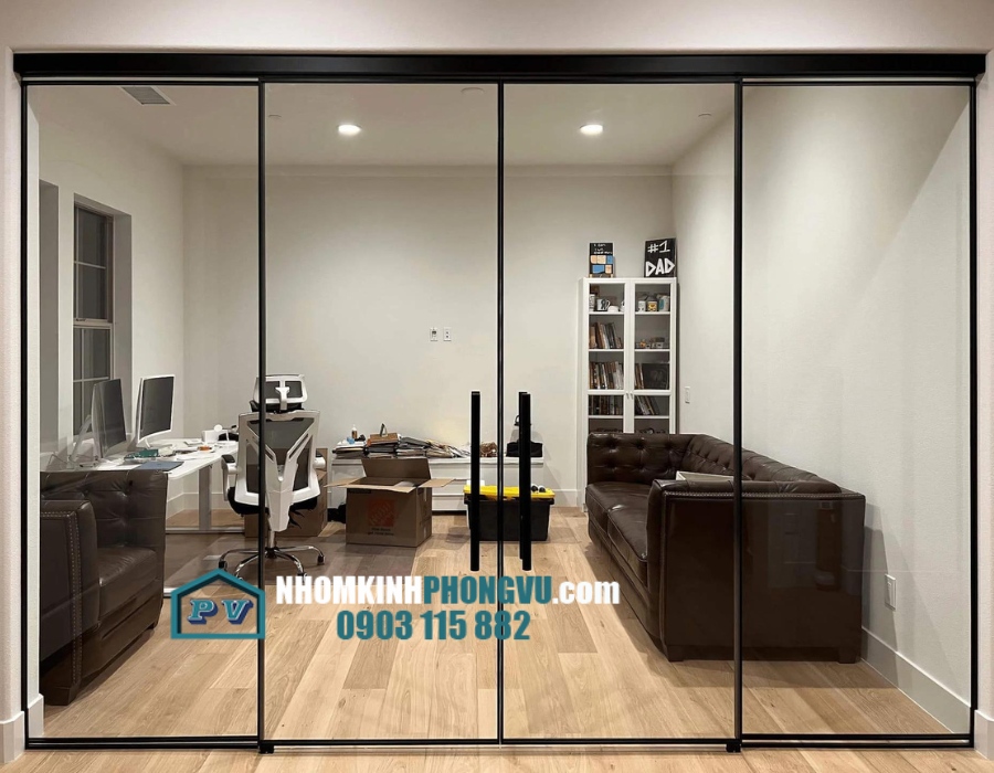Vách kính cường lực 10mm